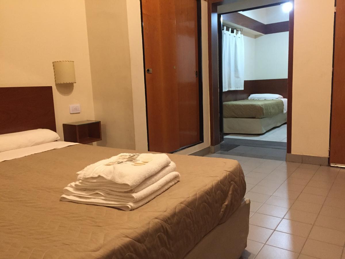 Hotel Nuevo Camino Buenos Aires Buitenkant foto